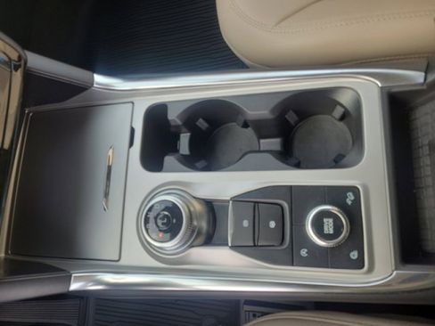 Used 2022 Ford Explorer Limited w/ Equipment Group 301A image 15