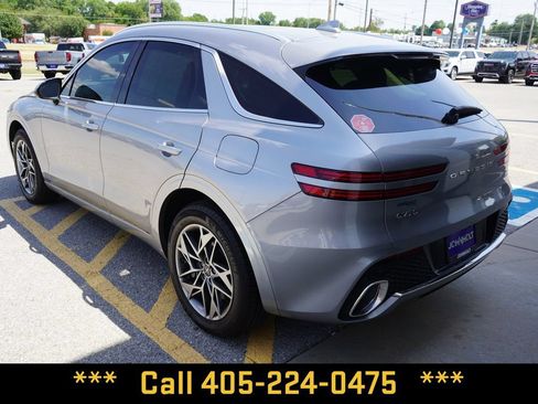 Used 2023 Genesis GV70 2.5T w/ Select Package AWD/4WD image 11