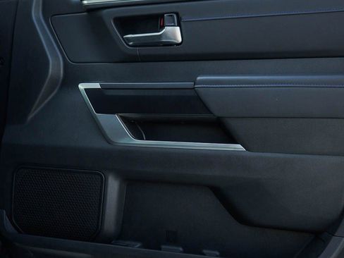New 2024 Toyota Tundra Limited AWD/4WD image 8