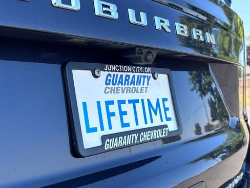 New 2025 Chevrolet Suburban Premier w/ Sun And Tow Package image 13