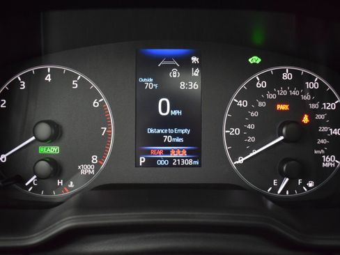 Used 2024 Toyota Corolla Cross AWD Hybrid w/ Moonroof Package image 17