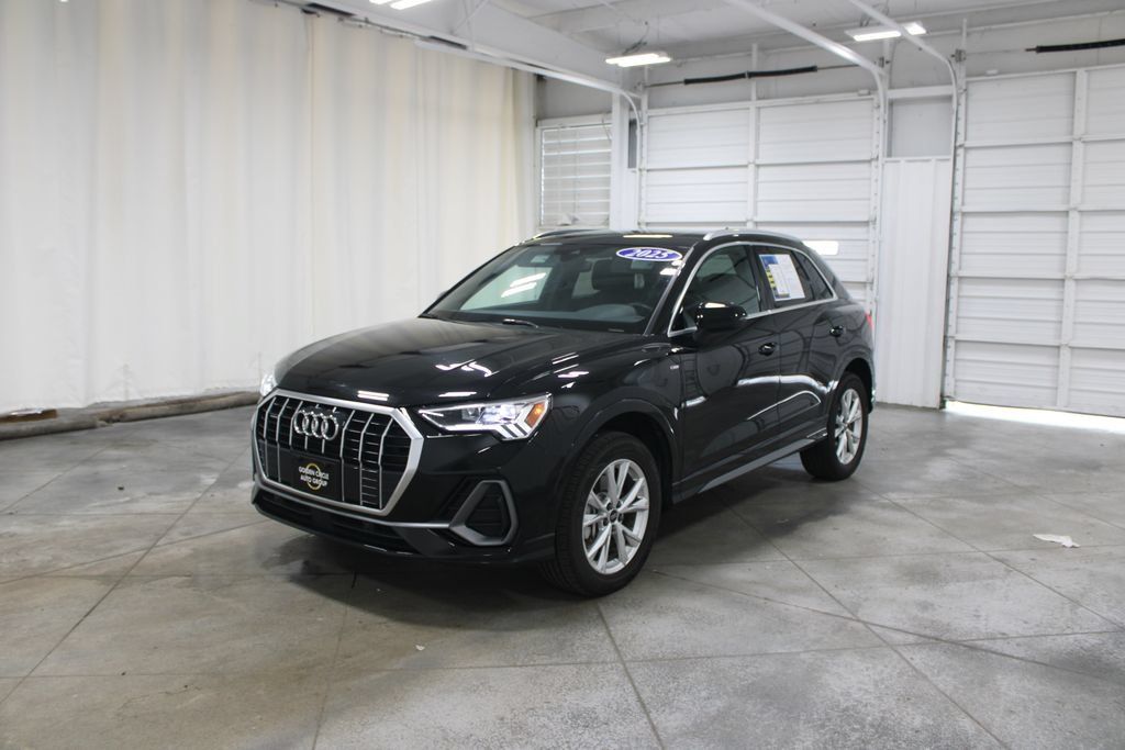 Used 2025 Audi Q3 2.0T Premium AWD/4WD image 4