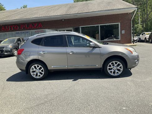 Used 2012 Nissan Rogue SL AWD/4WD image 4