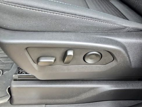 Used 2025 GMC Sierra 1500 Elevation w/ LPO, Elevation Black Package image 17