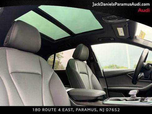 Used 2023 Audi Q8 Premium Plus w/ Premium Plus Package AWD/4WD image 23