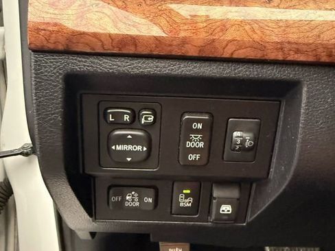 Used 2017 Toyota Tundra 1794 Edition image 17