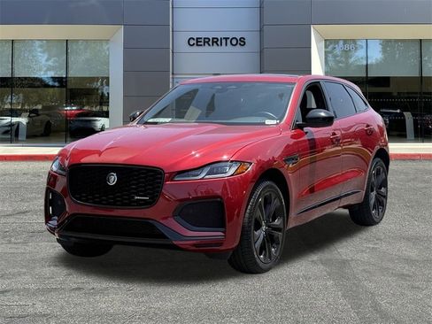 Used 2025 Jaguar F-PACE R-Dynamic S image 1