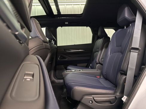 Certified 2026 INFINITI QX60 Sport w/ Dark Cargo Package image 32