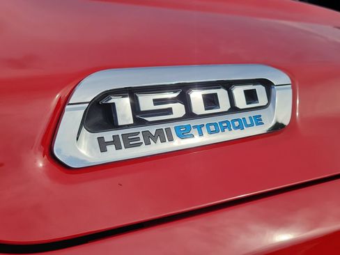 Used 2024 RAM 1500 Big Horn AWD/4WD image 7