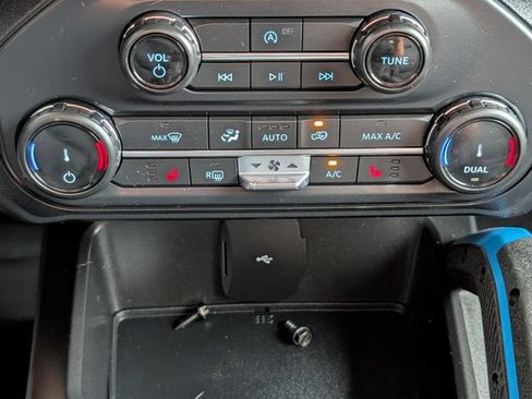 Used 2022 Ford Bronco Black Diamond w/ Sasquatch Package AWD/4WD image 18