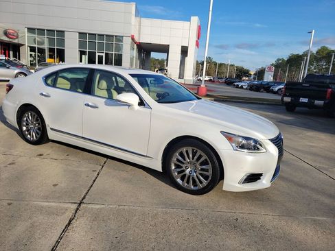 Used 2014 Lexus LS 460 image 9