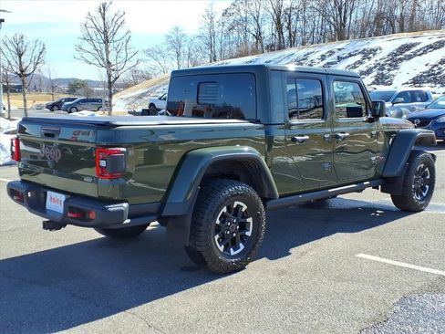 Used 2024 Jeep Gladiator Rubicon image 4