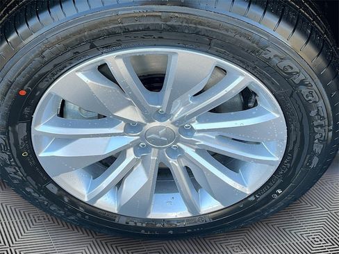 New 2026 Mitsubishi Outlander ES image 35