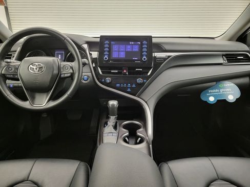 Used 2024 Toyota Camry SE image 37