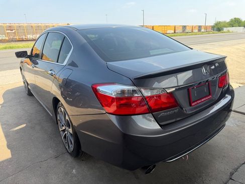 Used 2014 Honda Accord Sport image 8