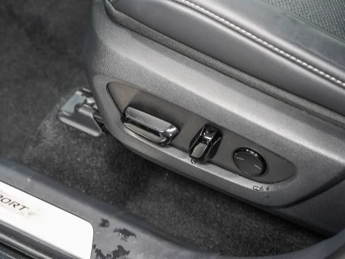Used 2025 Lexus TX 500h AWD w/ Technology Package image 22