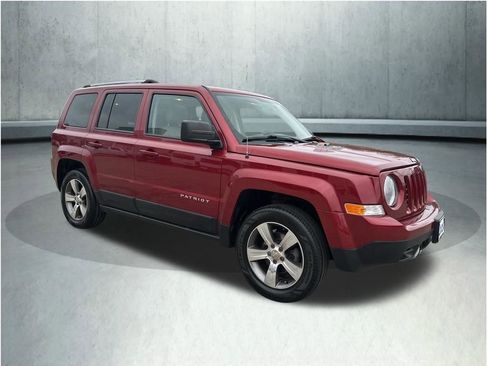 Used 2016 Jeep Patriot High Altitude image 9