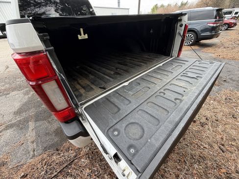 Used 2021 Ford F250 Lariat image 16