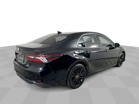 Used 2022 Toyota Camry XLE image 44