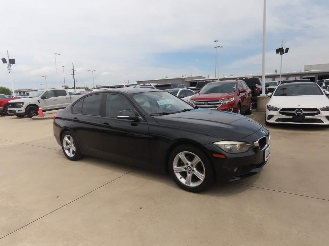 Used 2015 BMW 320i Sedan RWD image 7