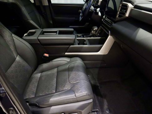 Used 2024 Toyota Tundra Limited w/ Power Package AWD/4WD image 9