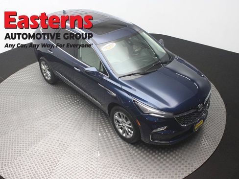 Used 2022 Buick Enclave Avenir w/ Avenir Technology Package AWD/4WD image 3