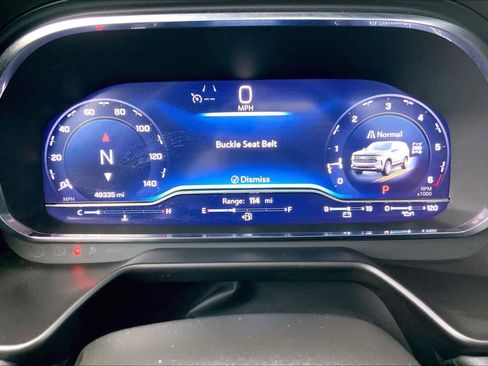 Used 2024 Chevrolet Tahoe Z71 w/ Luxury Package image 25