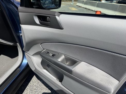 Used 2010 Subaru Forester 2.5X image 16