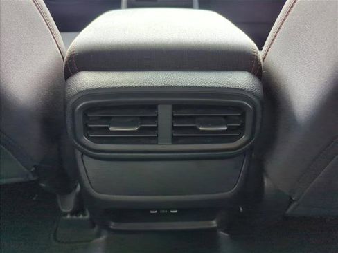 Used 2024 Honda Pilot Sport image 16