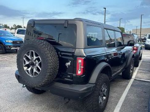 Certified 2024 Ford Bronco Badlands AWD/4WD image 3