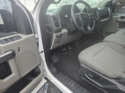 Used 2019 Ford F150 XLT w/ Equipment Group 302A Luxury image 4
