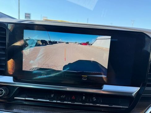 Used 2024 Chevrolet Silverado 2500 LT image 17