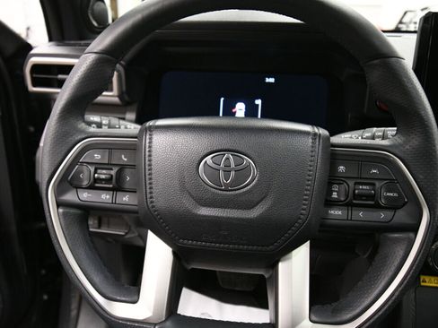 Used 2025 Toyota 4Runner TRD Off-Road Premium w/ Tow Technology Package image 12