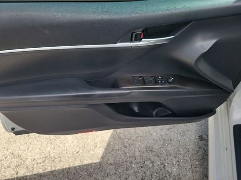 Used 2022 Toyota Camry LE image 12