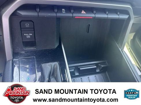 Used 2024 Toyota Tundra Limited AWD/4WD image 21