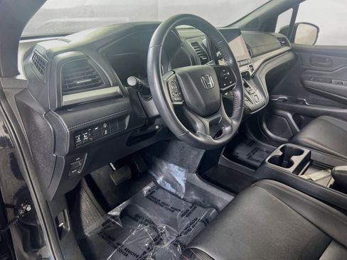 Used 2023 Honda Odyssey Sport image 9