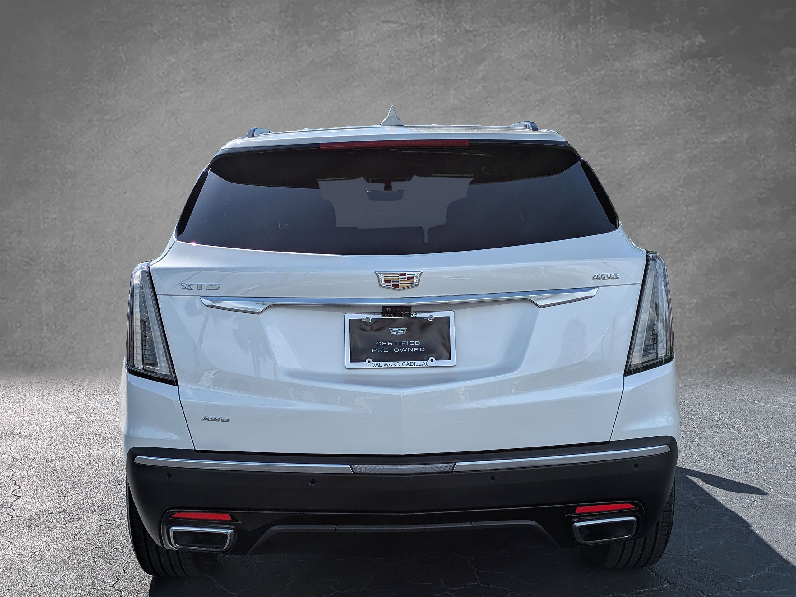 Certified 2023 Cadillac XT5 Sportv w/ Technology Package AWD/4WD image 4