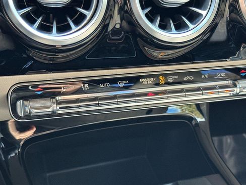 Used 2020 Mercedes-Benz CLA 250 image 18