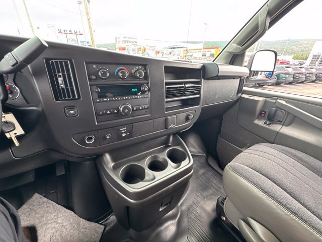 Used 2025 GMC Savana 2500 w/ Driver Convenience Package RWD image 25