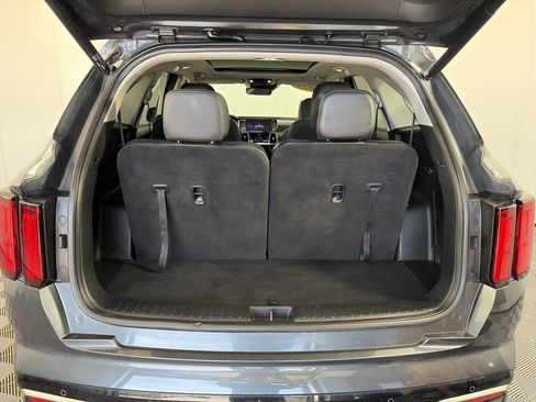 Used 2023 Kia Sorento SX AWD/4WD image 15