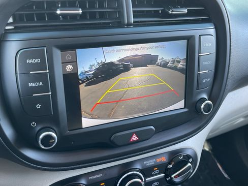 Certified 2025 Kia Soul LX FWD image 29