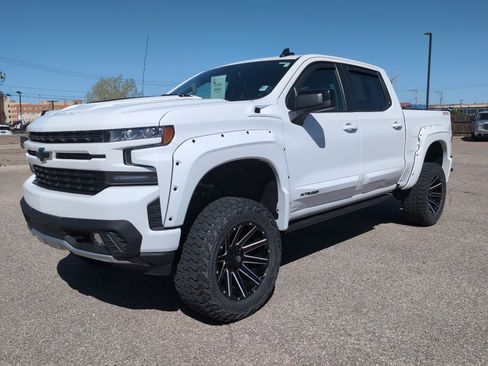 Used 2022 Chevrolet Silverado 1500 RST AWD/4WD image 2