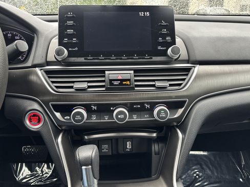 Used 2019 Honda Accord LX image 18