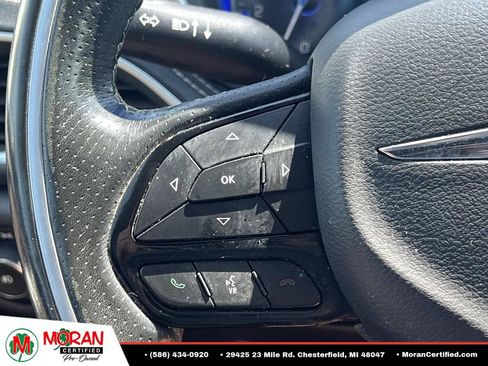 Used 2019 Chrysler Pacifica Limited w/ S Appearance Package FWD image 28