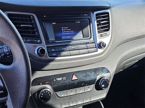 Used 2017 Hyundai Tucson SE image 28