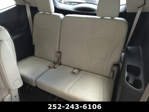 Used 2023 Buick Enclave Essence FWD image 32