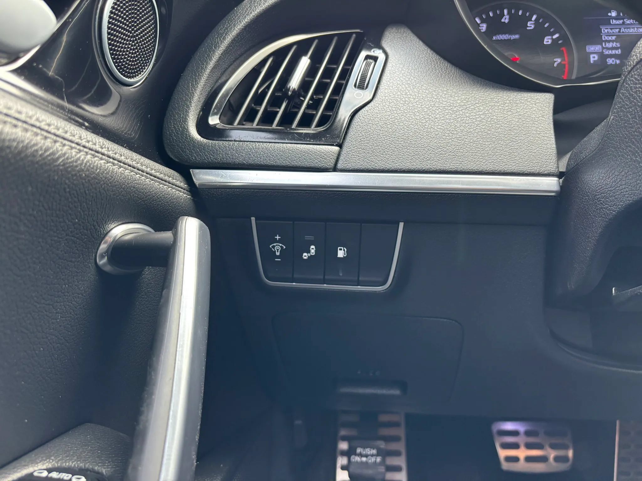 Used 2021 Kia Stinger GT-Line RWD image 22
