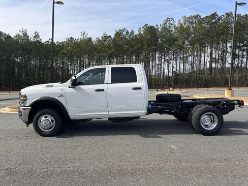 New 2026 RAM 3500 Tradesman AWD/4WD image 5