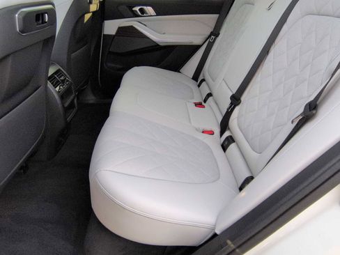 Certified 2024 BMW X5 xDrive40i w/ Premium Package image 21