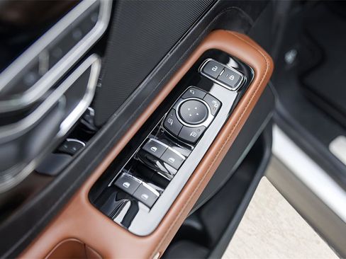 Used 2022 Lincoln Aviator Reserve w/ Equipment Group 201A image 21